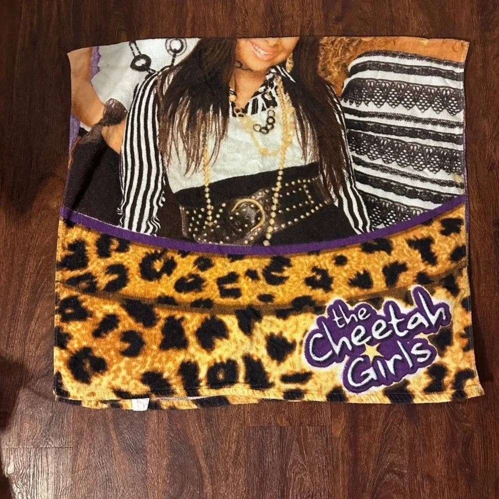 Disney The Cheetah Girls Beach Towel Vintage Leopard Print Y2K